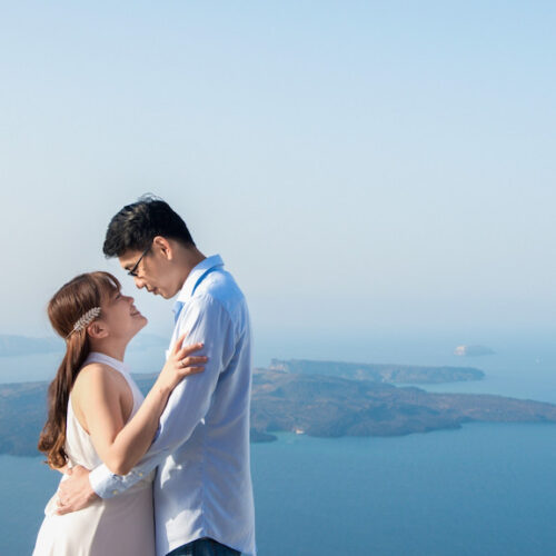 Romantic Honeymoon Photoshoot Santorini blog 2